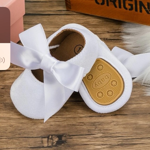 Baby Mary Jane Flats - Picture 2 of 4